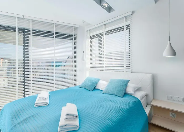 Horyzont 415 アパート ミエンジズドロイェ